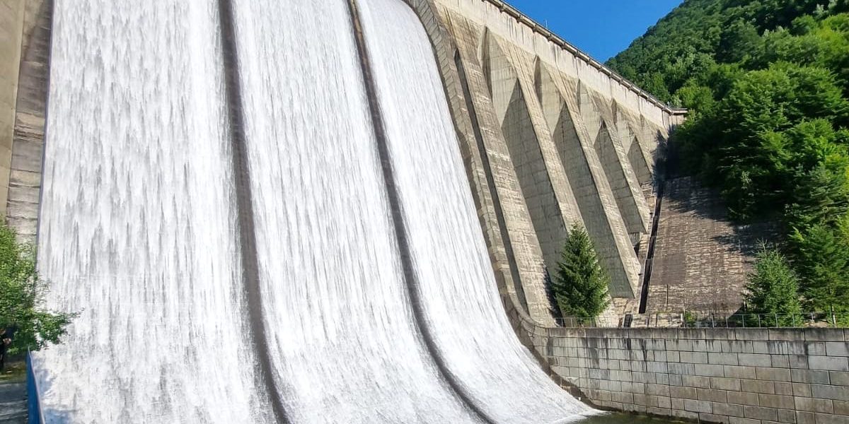 deversari-controlate-baraj-gura-raului-z9bc.jpeg - NewsFactor