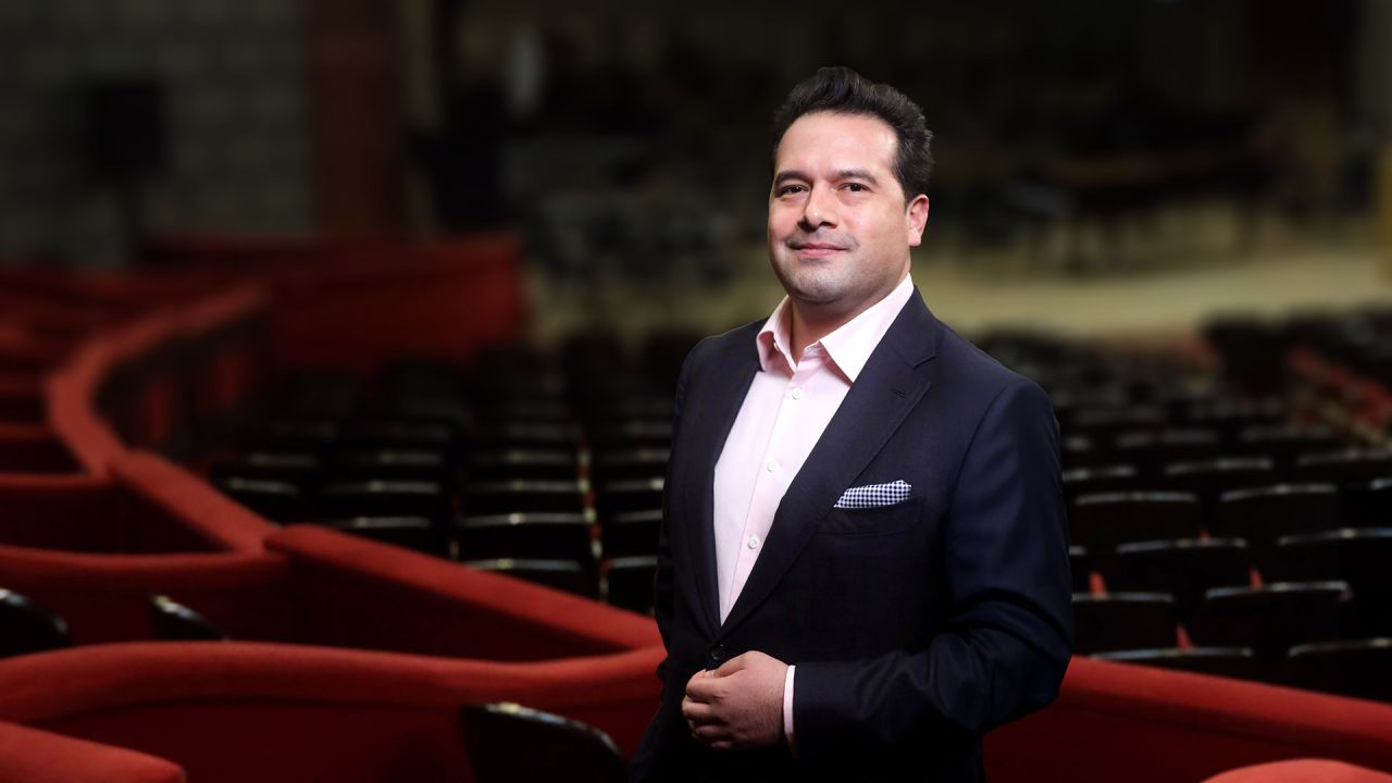 Robert Treviño, noul dirijor principal al Filarmonicii George Enescu, intră în scena internațională Filarmonica George Enescu a anunțat numirea lui Robert Treviño ca dirijor principal al Orchestrei, începând cu Stagiunea 2026-2027