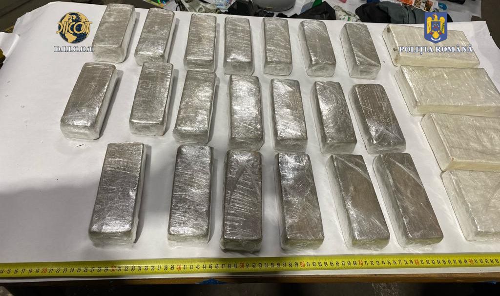 Olandez prins cu 12 kilograme de droguri