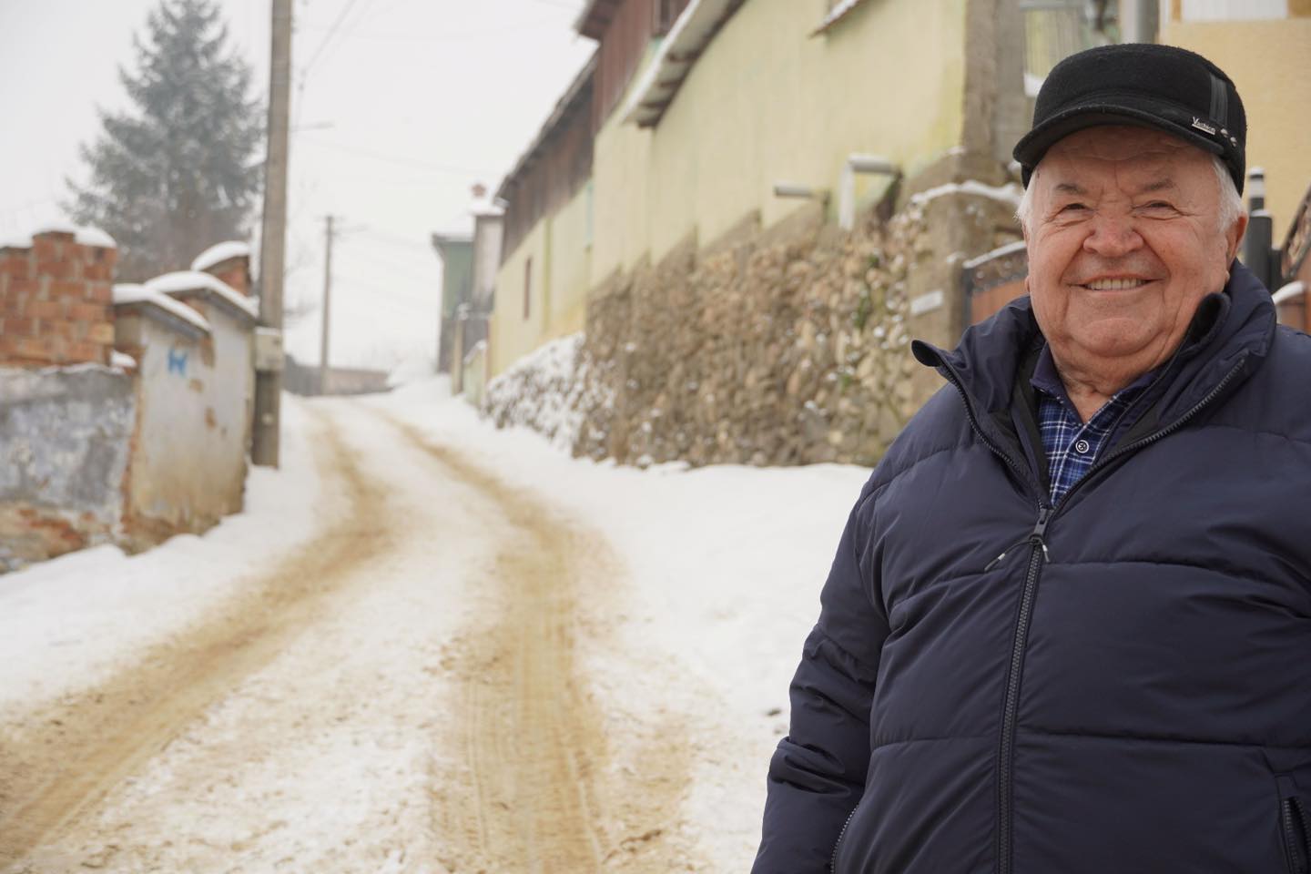 Iarna pe Uliță, o poezie a lui George Coșbuc, a devenit un simbol al copilăriei și al iernilor de altădată