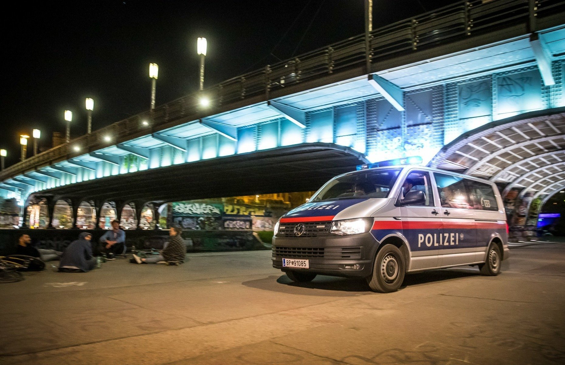 Român arestat în Elveția pentru jafuri deghizat în polițist