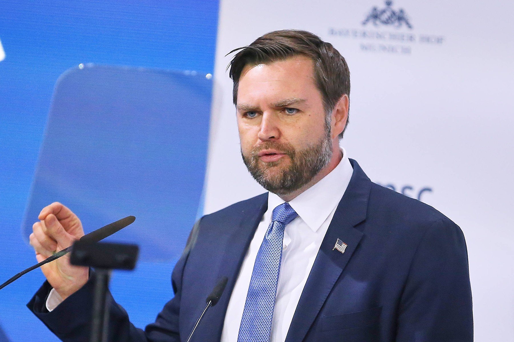 Un incident grav a avut loc la reședința vicepreședintelui american JD Vance din statul Ohio, soldat cu arestarea unei persoane