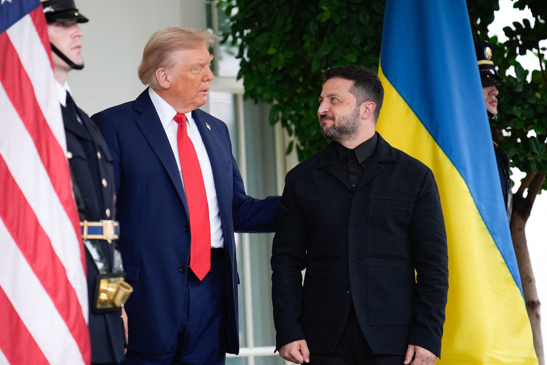 Președintele ucrainean Volodimir Zelenski a declarat joi că se așteaptă ca Rusia să respecte angajamentul privind oprirea atacurilor asupra Kievului și a altor orașe ucrainene pentru o perioadă de o săptămână