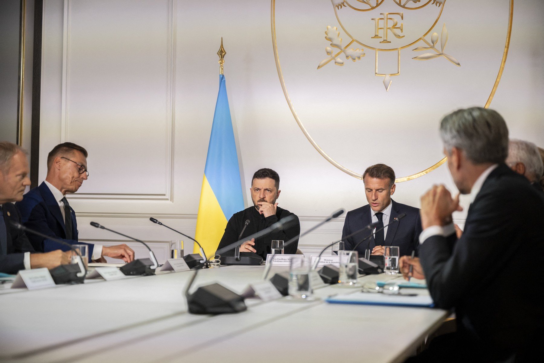 Nicuşor Dan la reuniunea „Coaliţiei de Voinţă” de la Paris. Acordul de pace în Ucraia, aproape finalizat.