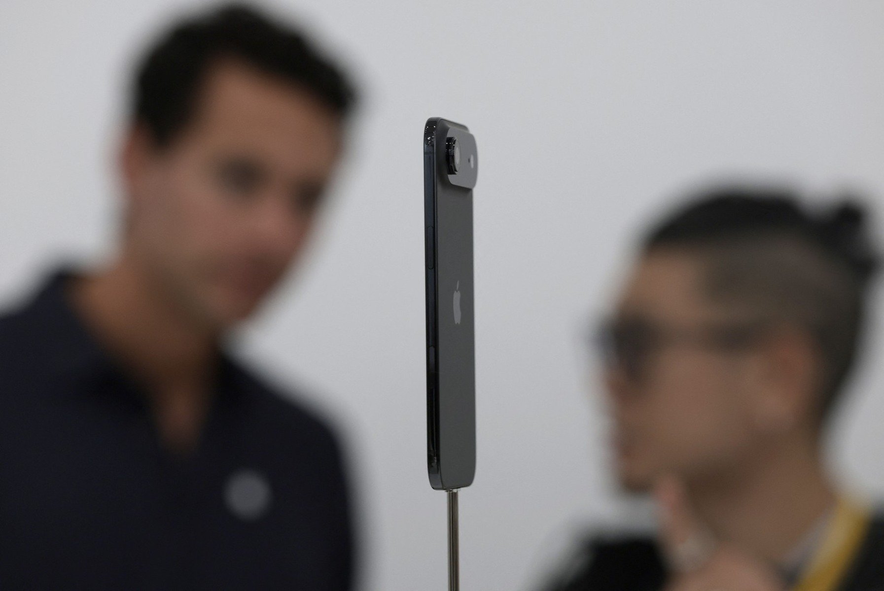 Apple solicită sprijinul Google pentru dezvoltarea Siri și a noilor funcții iPhone.