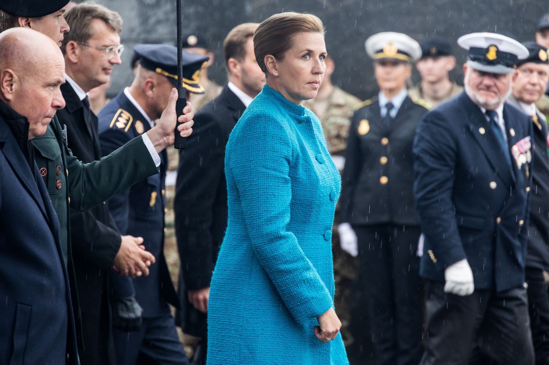 Mette Frederiksen îndeamnă SUA să renunțe la „amenințările” asupra Groenlandei Prim-ministrul Danemarcei, Mette Frederiksen, a cerut administrației Trump să înceteze orice sugestie de preluare a Groenlandei, afirmând că astfel de discuții sunt inutile și inacceptabile