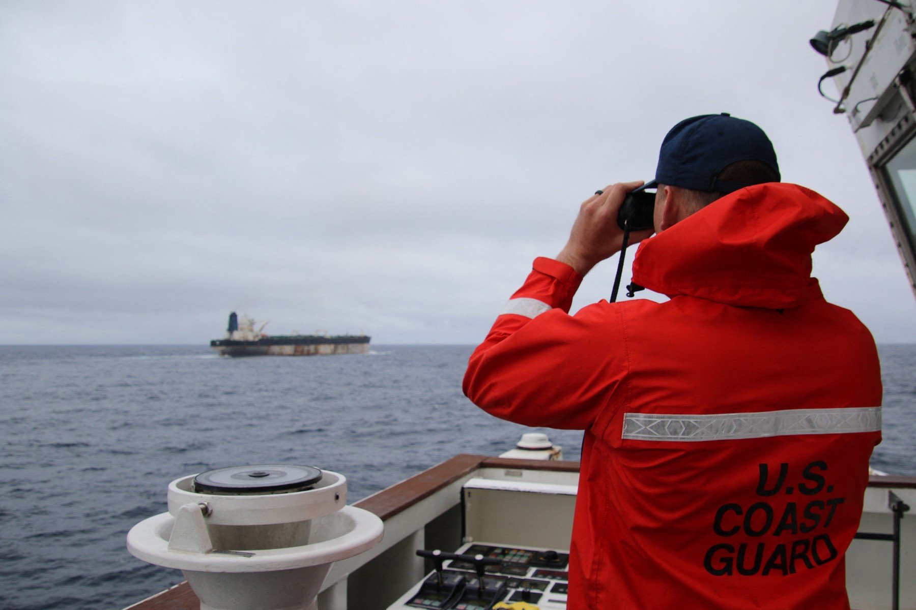 Armata americană a capturat joi, în Marea Caraibilor, un nou petrolier „supus sancțiunilor”, în cadrul campaniei președintelui american Donald Trump de a pune presiune pe Venezuela și pe exporturile de petrol ale acestei țări