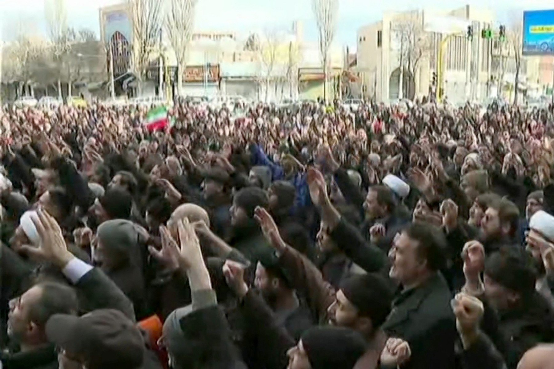 Spitalele Iraniane, Copleșite de Pacienți