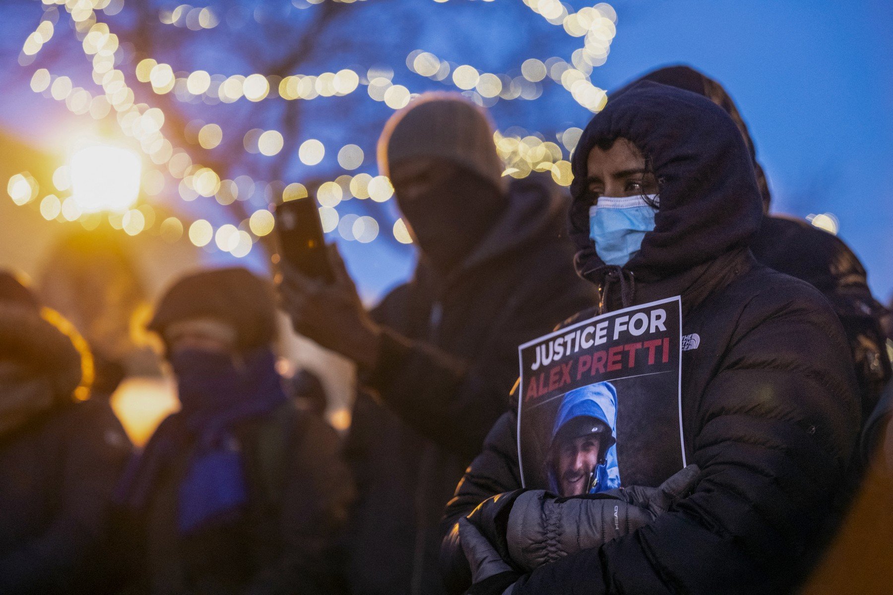 Bărbat împușcat mortal în Minneapolis: Cine era Alex Pretti