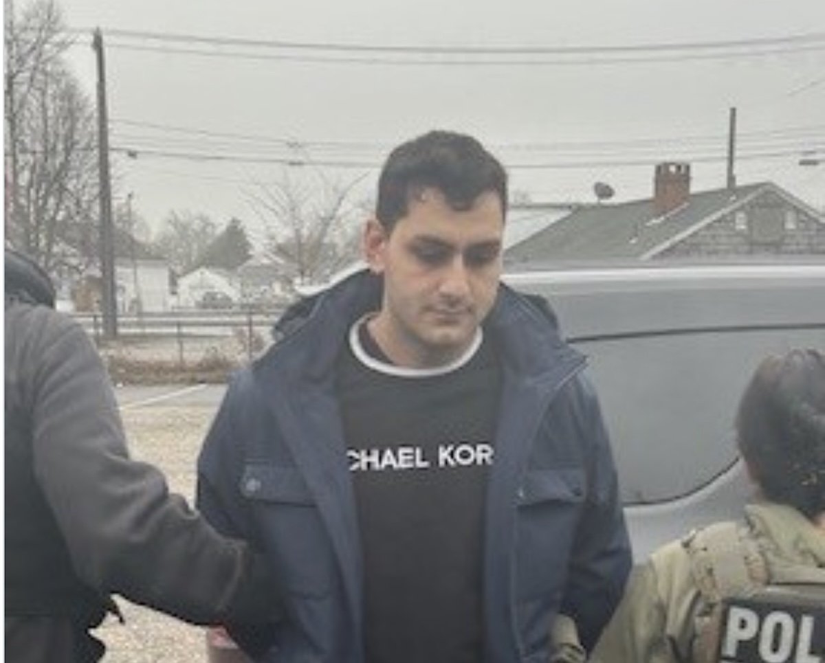 Un cetățean român a fost arestat de autoritățile americane pentru infracțiuni grave legate de acte sexuale cu un minor