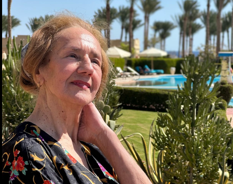 Sofia Vicoveanca, internată de urgență după un preinfarct Cunoscuta interpretă de muzică populară Sofia Vicoveanca a fost internată de urgență la Spitalul Județean Suceava, după ce a suferit un preinfarct