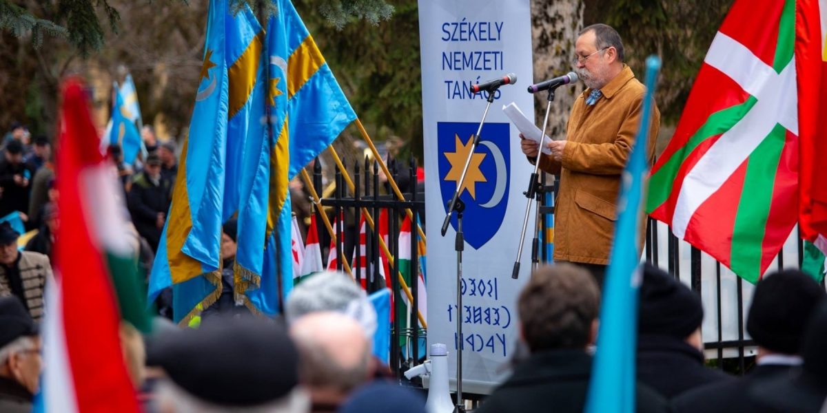 secui-steag-secuiesc-maghiari.jpg - NewsFactor