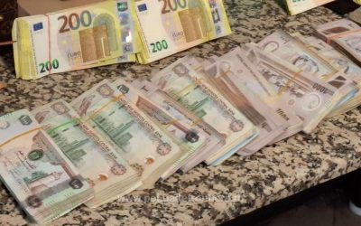 teancuri-de-bani.jpg - NewsFactor