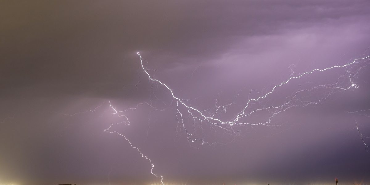 vreme-fulgere.jpg - NewsFactor