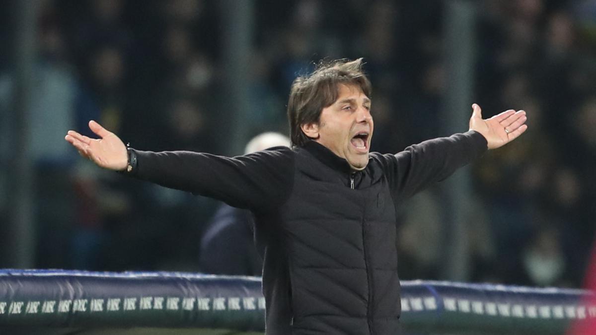 Conte își laudă echipa în urma egalului cu Roma După un meci tensionat și plin de intensitate, Napoli a obținut un rezultat de 2-2 în fața Romei, iar antrenorul Antonio Conte a vorbit despre eforturile jucătorilor săi și despre provocările cu care s-au confruntat în această sezon