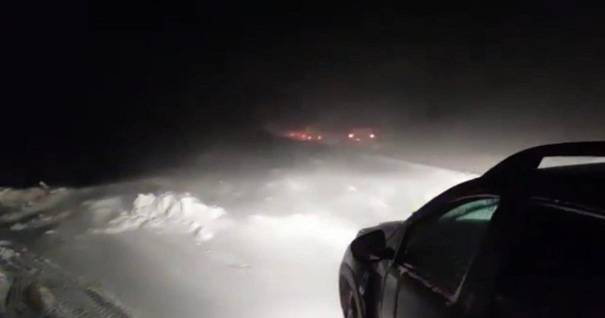 București la răscruce: Cod portocaliu de viscol puternic în Capitală Bucureștiul și alte 12 județe din sudul României se află sub cod portocaliu de viscol puternic, anunțat de către Administrația Națională de Meteorologie (ANM)