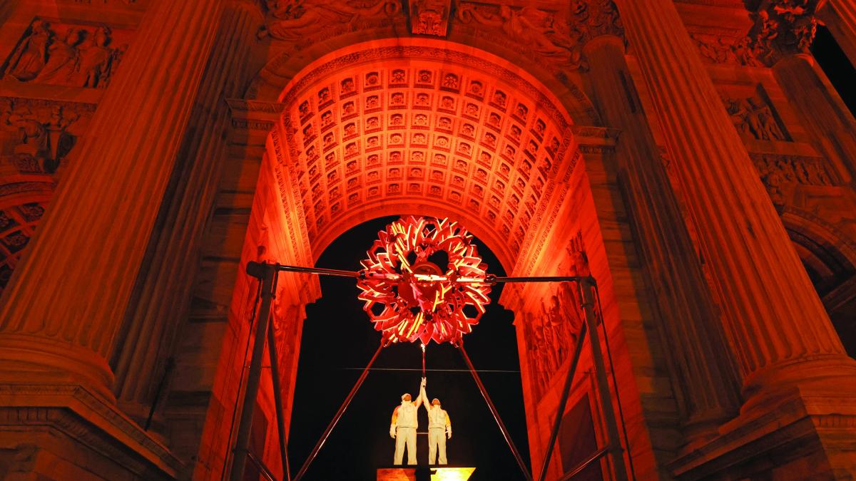 Valentino Rossi surprinde la deschiderea Jocurilor Olimpice de iarnă de la Milano-Cortina Valentino Rossi, legenda motociclismului, a oferit o surpriză neprevăzută la ceremonia de deschidere a Jocurilor Olimpice de iarnă de la Milano-Cortina