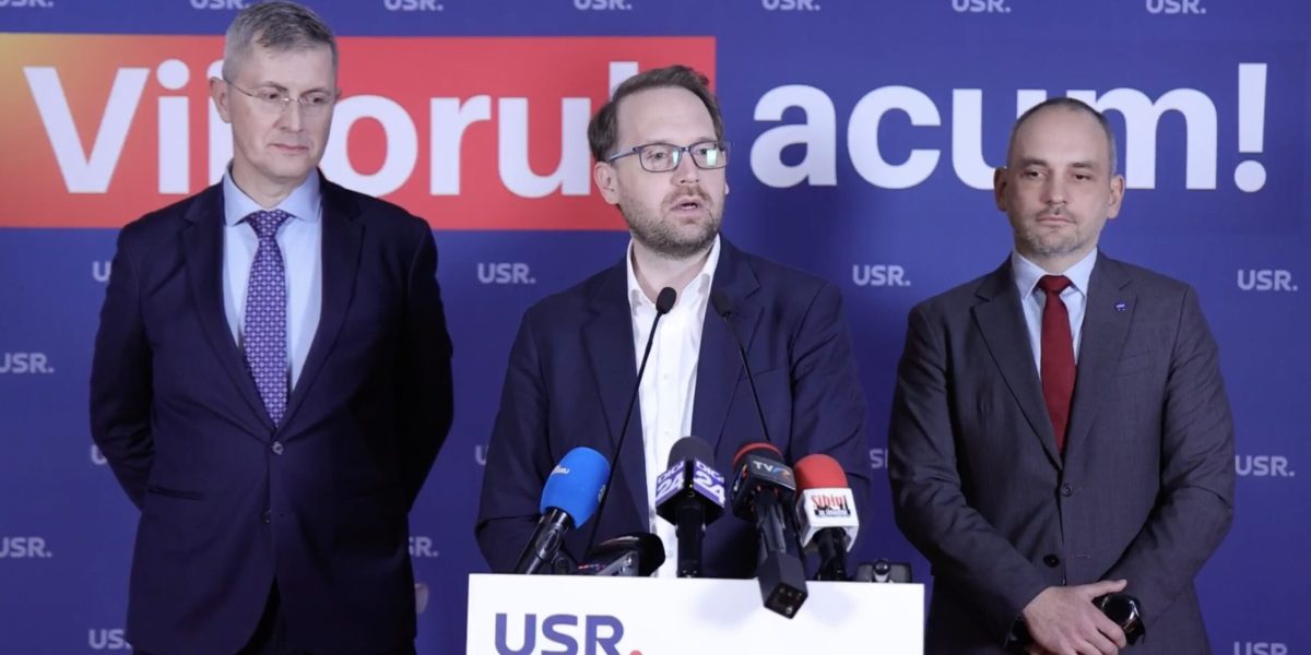 Congres-USR-Sibiu-Dominic-Fritz-Dan-Barna-scaled.jpg - NewsFactor