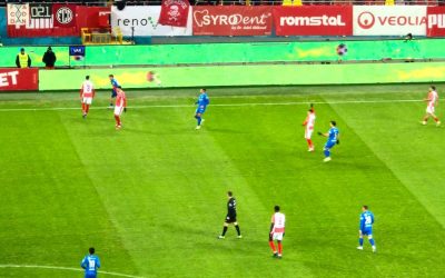 LIVE Dinamo - Universitatea Craiova, derby de locul 1 în Superligă
