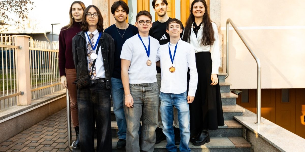 Elevi-Olimpici.jpg - NewsFactor