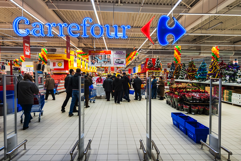 Frații Pavăl (Dedeman) urmează să cumpere rețeaua de hipermarketuri Carrefour România de la francezi. Prețul discutat oficial