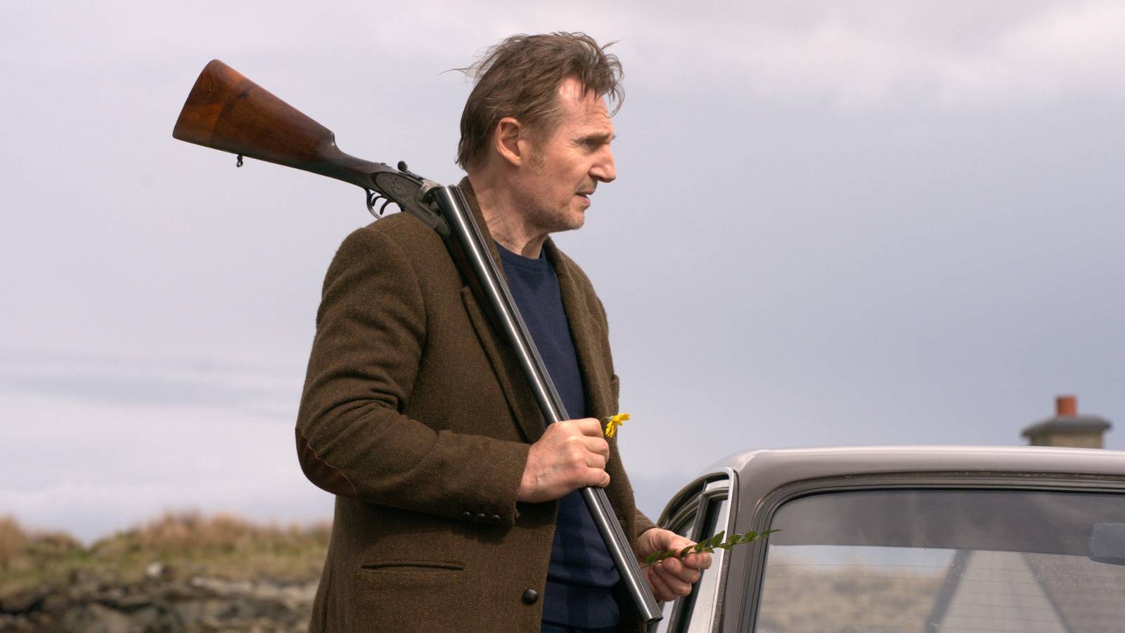 Întoarcerea surpriză a lui Liam Neeson pe Netflix Unul dintre thriller-urile mai puțin urmărite ale lui Liam Neeson, „In the Land of Saints and Sinners,” a revenit pe Netflix, generând un val de popularitate neașteptat