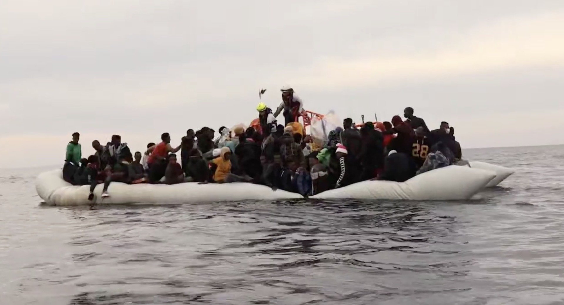 Ciocnire navală: 14 migranți mori