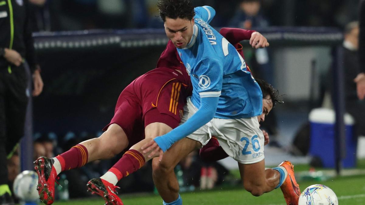 Napoli și Roma au oferit aseară un spectacol deosebit pe stadionul Maradona, încheindu-se cu un rezultat de 2-2