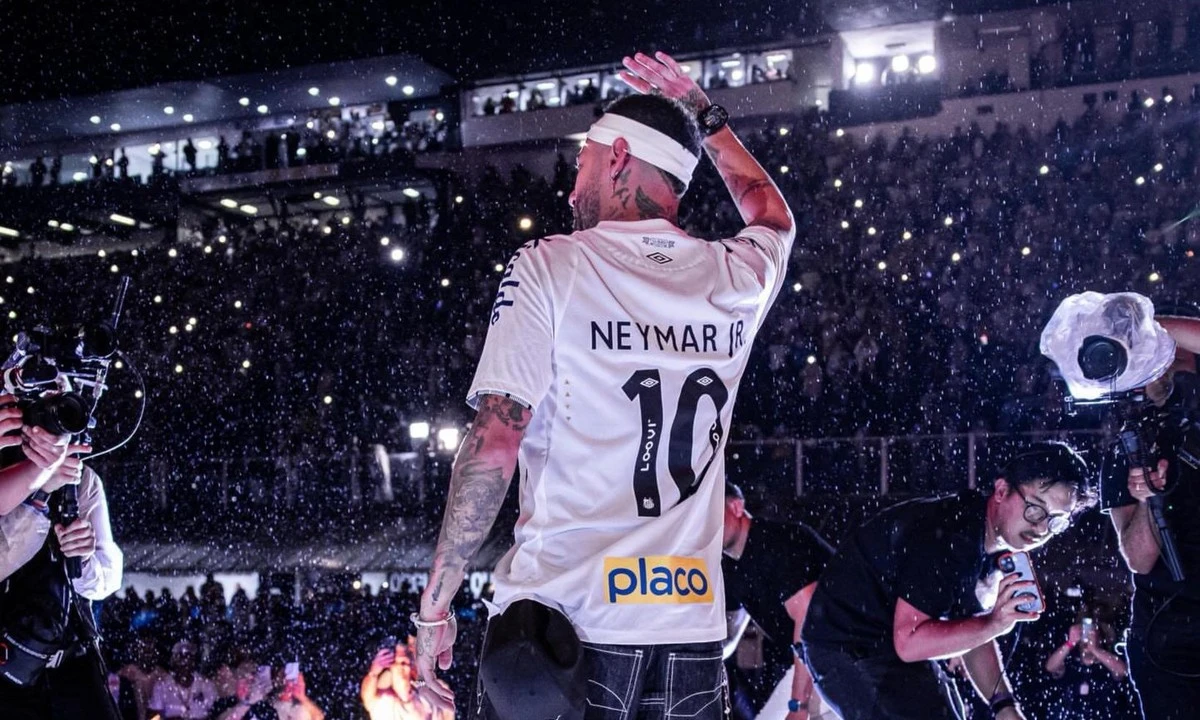 Neymar Jr., superstarul fotbalului brazilian, își concentrează toate eforturile asupra recuperării după intervenția chirurgicală la care a fost supus pe 22 decembrie 2025, având ca obiectiv principal participarea la Copa Mondială din 2026