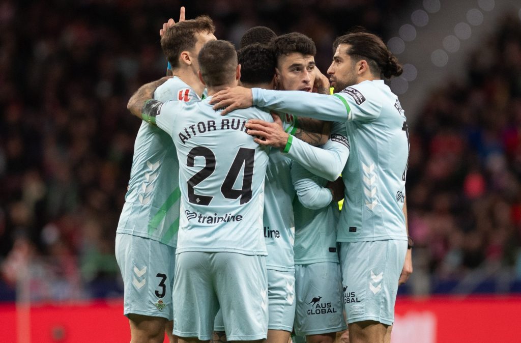 Real Betis caută a treia victorie consecutivă în Liga, în fața unui Mallorca aflat în dificultate Real Betis se pregătește să înfrunte Mallorca în această seară, cu obiectivul de a obține a treia victorie consecutivă în La Liga