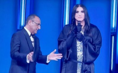 Vincenzo De Lucia imita la Pausini al Festival di Sanremo: «Laura si è divertita, è una caciarona. Era tutto top secret e il mio nome non era neanche in scaletta»