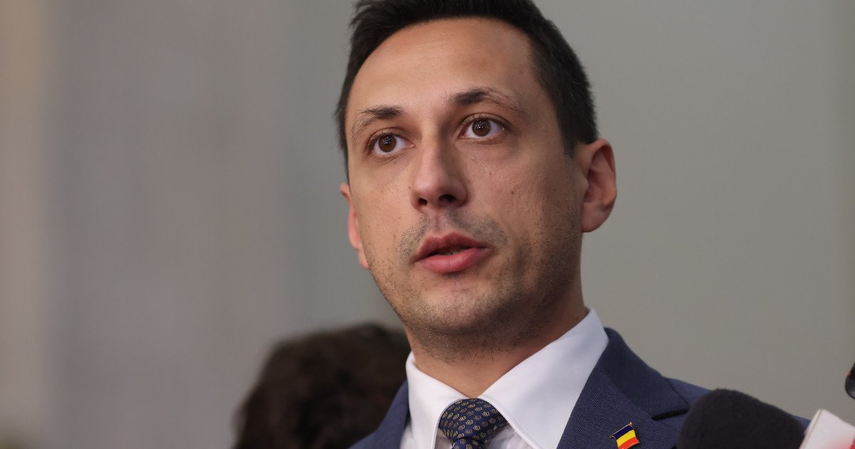 Vlad Gheorghe: „Banii românilor trebuie să fie folosiți în interesul românilor” Fostul europarlamentar Vlad Gheorghe, lider al partidului DREPT, a fost numit, ieri, consilier onorific al premierului Ilie Bolojan