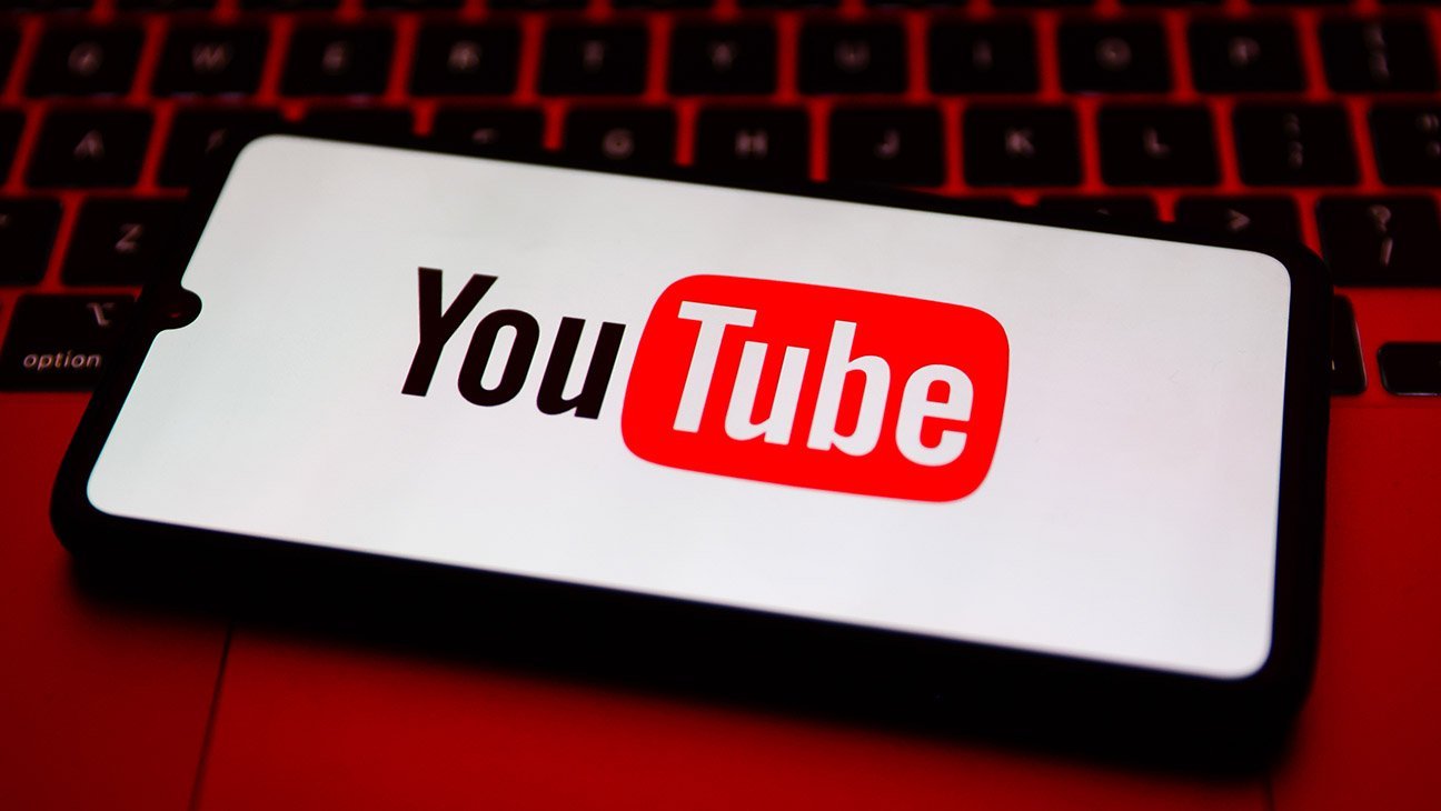 YouTube a Înregistrat o Pană de Sistem în Noaptea de Marți YouTube, platforma de video-sharing deținută de Google, a suferit o pană majoră marți seară, lăsând milioanele de utilizatori neputincioși în fața unor mesaje de eroare