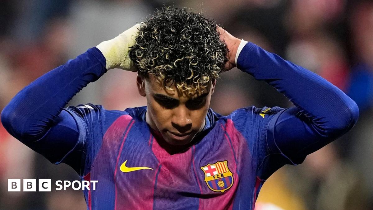 Barcelona rămâne cu gustul amar al înfrângerii în derby-ul catalan Barcelona a suferit o nouă înfrângere, 2-1, în derby-ul împotriva celor de la Girona, ratând astfel șansa de a se reîntoarce pe prima poziție în La Liga
