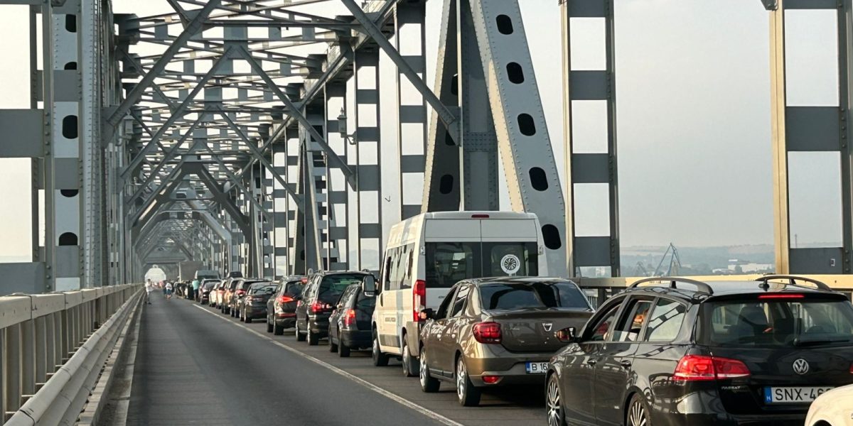 Podul Giurgiu-Ruse: Circulație liberă pe ambele benzi de Paște, lucrările suspendate până pe 14 aprilie
