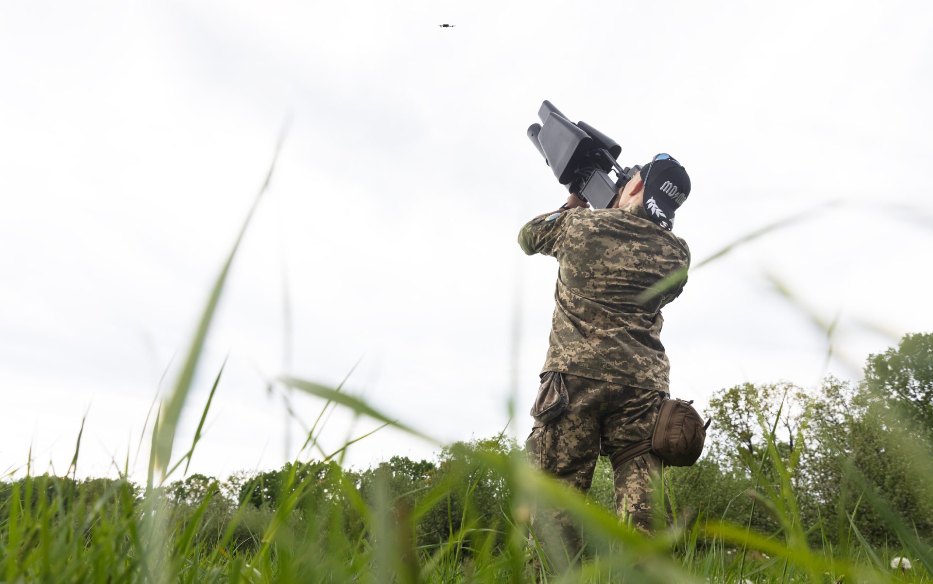 Nu orice roiuri de drone alarmează avioanele de vânătoare