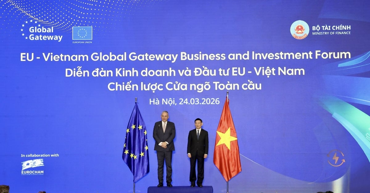 Cooperarea multilaterală, cheia unei creșteri economice durabile: Vietnam și Uniunea Europeană își consolidează parteneriatul Hanoi, Vietnam – Uniunea Europeană și Vietnamul își aprofundează colaborarea, concentrându-se pe o creștere economică durabilă, în cadrul unui forum de afaceri și investiții recent