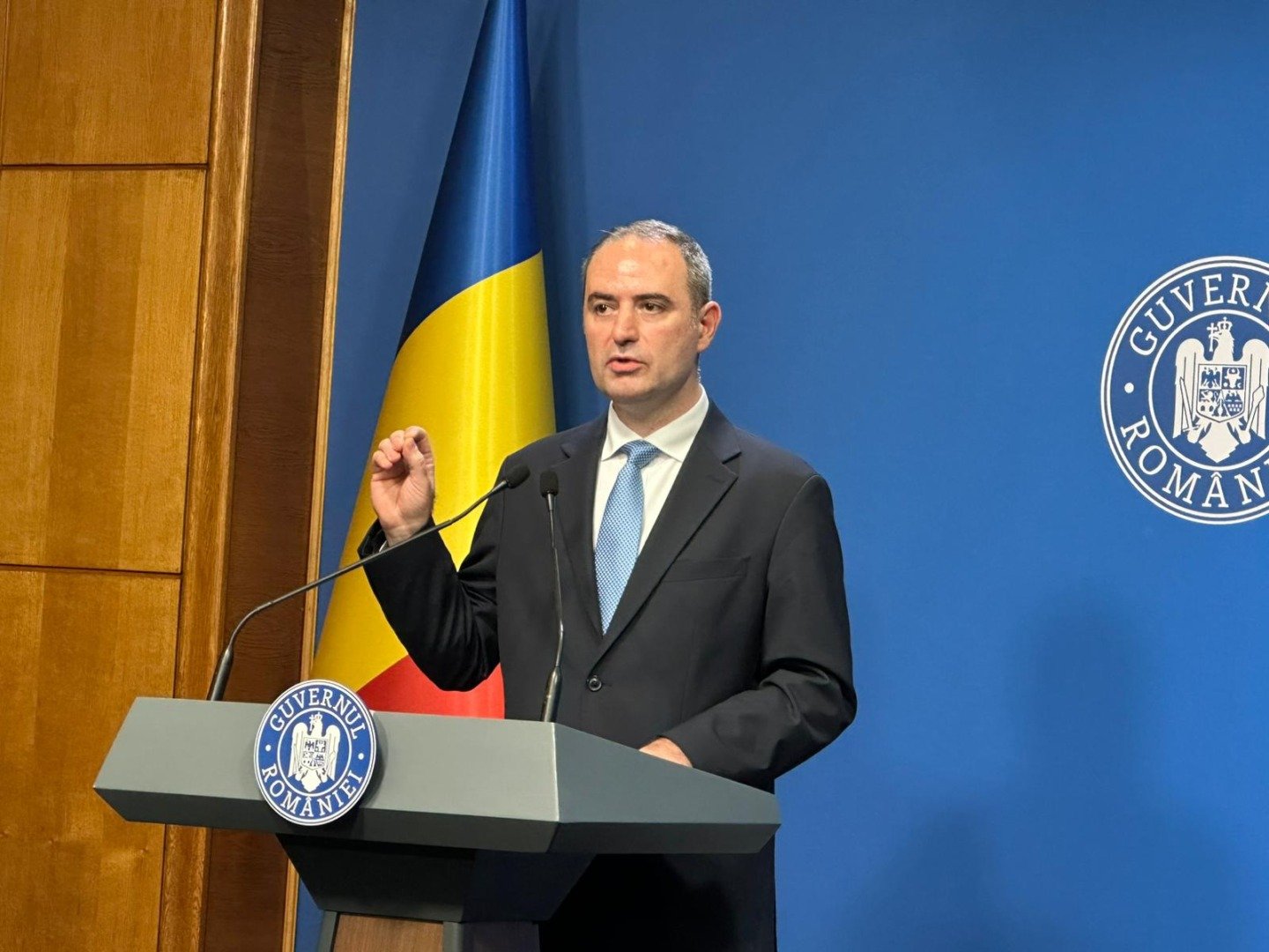 ANAF raportează o creștere a încasărilor din TVA și intensifică lupta cu evaziunea fiscală Agenția Națională de Administrare Fiscală (ANAF) a înregistrat rezultate semnificative în primele luni ale anului 2026 în combaterea evaziunii fiscale și recuperarea datoriilor la buget
