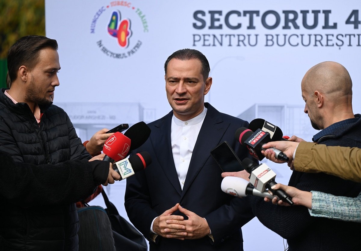 Băluță: Reducerea de personal trebuie să ducă la investiții, nu doar la vorbe Primarul Sectorului 4, Daniel Băluță, a reacționat luni la anunțul privind reducerea de personal la nivelul Primăriei Capitalei