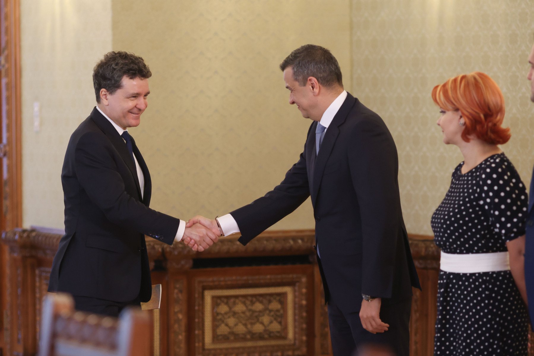 Grindeanu, chemat la Cotroceni pentru discuții cu președintele Dan Președintele Partidului Social Democrat (PSD), Sorin Grindeanu, a fost convocat miercuri dimineața la Palatul Cotroceni pentru o întâlnire cu președintele Nicușor Dan, conform informațiilor obținute de la surse politice