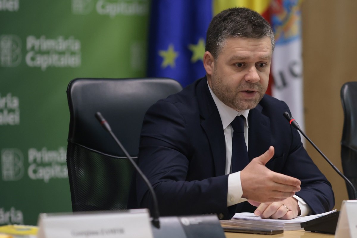 Primăria Capitalei, în pericol de insolvență? Ciucu avertizează asupra blocajului bugetar Primarul general al Capitalei, Ciprian Ciucu, trage un semnal de alarmă cu privire la situația financiară a Primăriei București