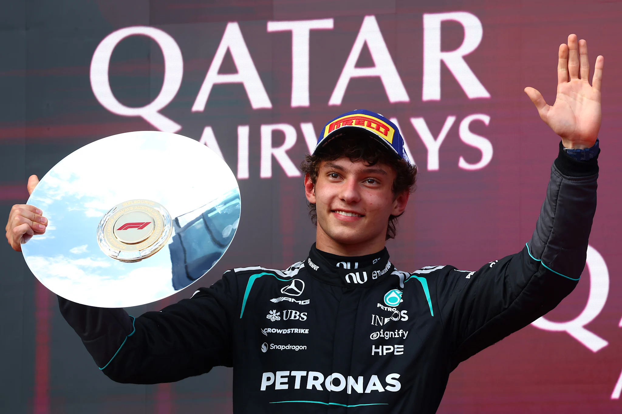 Antonelli, încântat după startul promițător pentru Mercedes la Marele Premiu al Australiei Kimi Antonelli, tânărul pilot al echipei Mercedes, a avut un weekend cu suișuri și coborâșuri, dar a încheiat Marele Premiu al Australiei cu o senzațională poziție a doua, în spatele coechipierului George Russell
