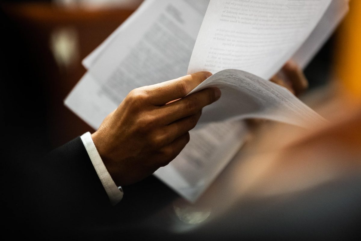 Demisie la Atena: Adjunctul Agriculturii, cu diplomă falsă?