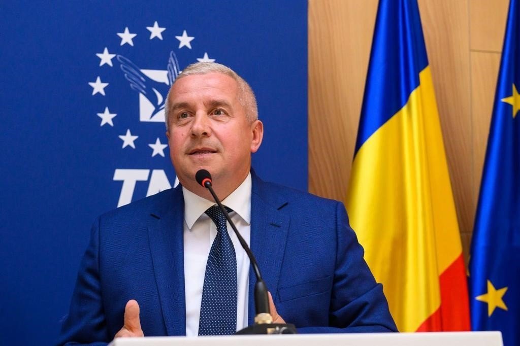 Buda acuză PSD de blocarea reformei administrației publice după atacul Avocatului Poporului la CCR Europarlamentarul PNL Daniel Buda a criticat dur, vineri, demersul Avocatului Poporului de a ataca la Curtea Constituțională ordonanța de urgență privind reforma administrației publice