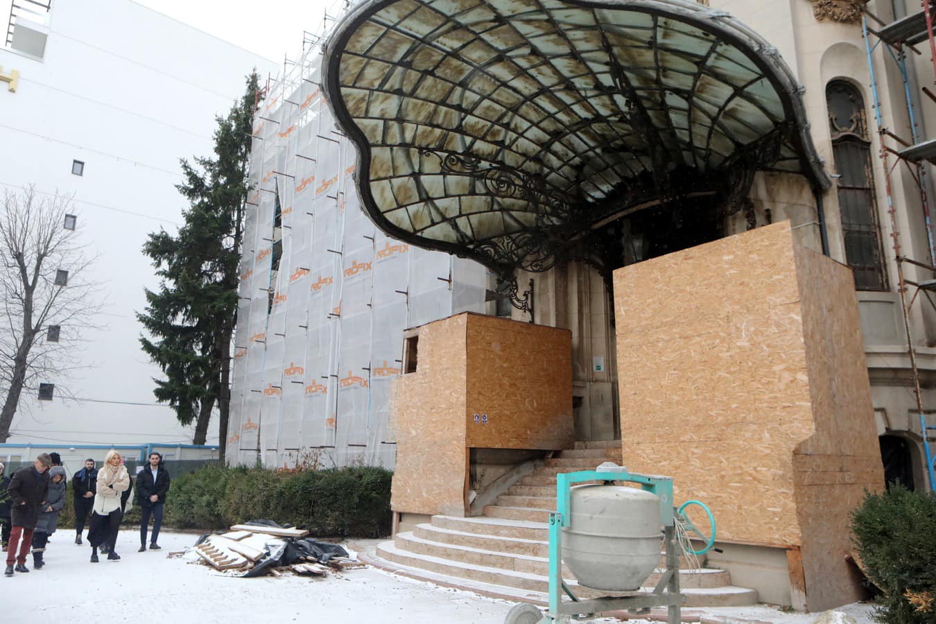 Controale la Muzeul „George Enescu”: Obiecte de patrimoniu, verificate după patru ani de depozitare în containere Două echipe de control efectuează în aceste zile verificări ample la Muzeul Național „George Enescu” din București, concentrându-se pe starea de conservare și condițiile de depozitare a unor obiecte de patrimoniu