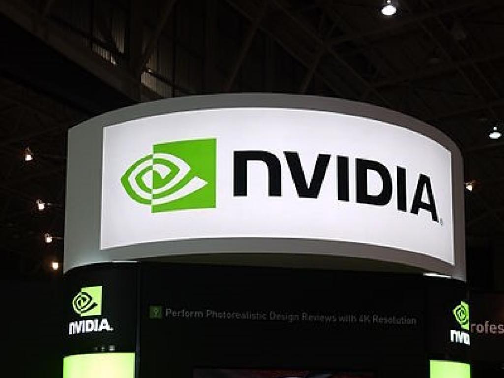 Nvidia, producătorul de cipuri, își redefinește strategia pe fondul tensiunilor comerciale dintre SUA și China Nvidia, gigantul american în domeniul semiconductorilor, a decis să oprească producția de cipuri destinate pieței chineze, redirecționând capacitățile de fabricație către noua generație de procesoare pentru inteligența artificială