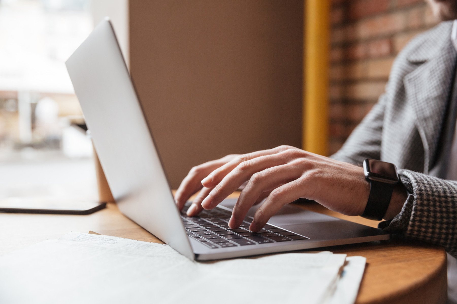 Ue: Firme digitale în 48 de ore. România, la polul opus