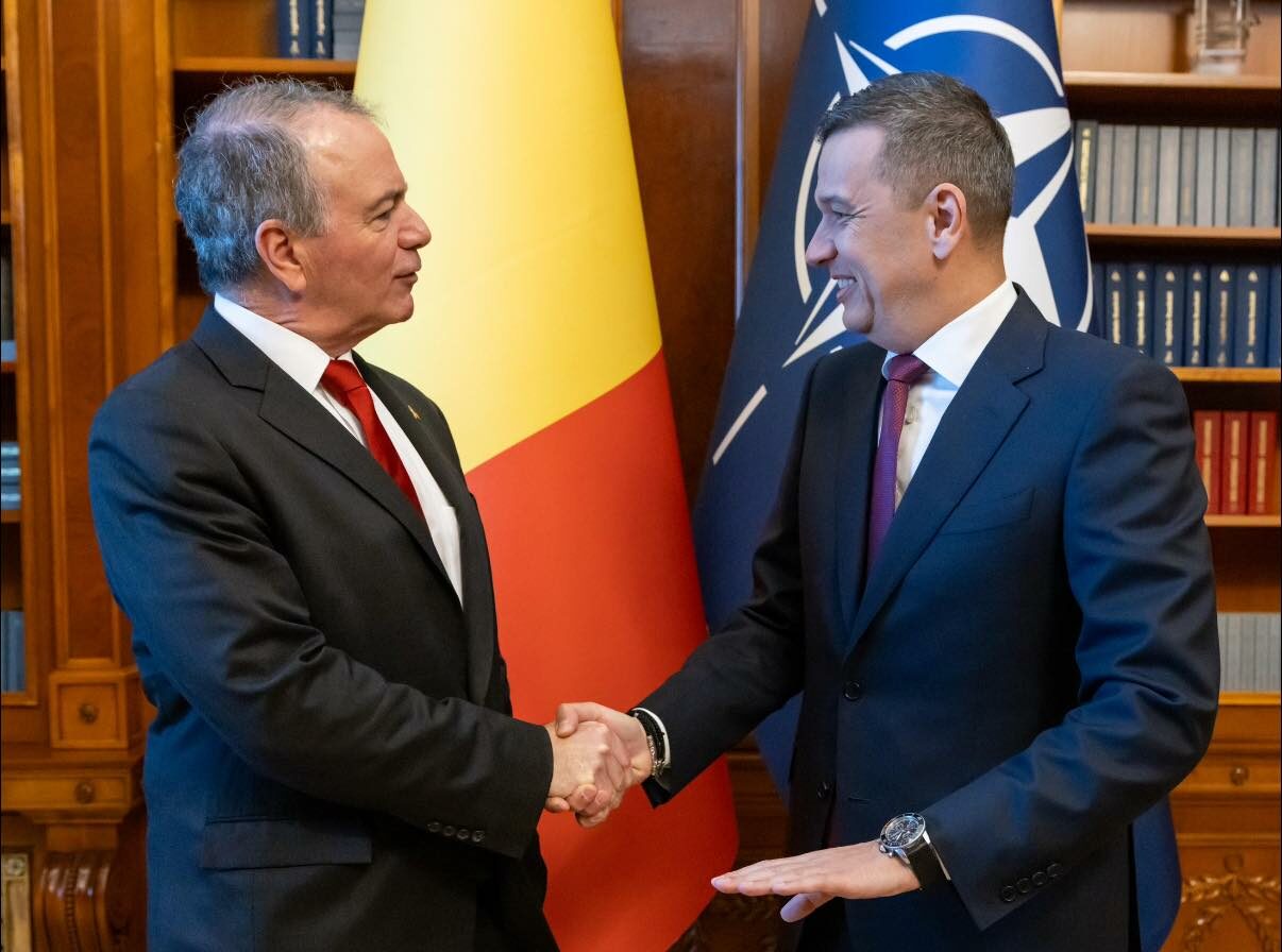 Grindeanu s-a întâlnit cu noul ambasador al SUA la București Sorin Grindeanu, președintele Camerei Deputaților, a avut o întrevedere marți cu Darryl Nirenberg, noul ambasador al Statelor Unite ale Americii în România