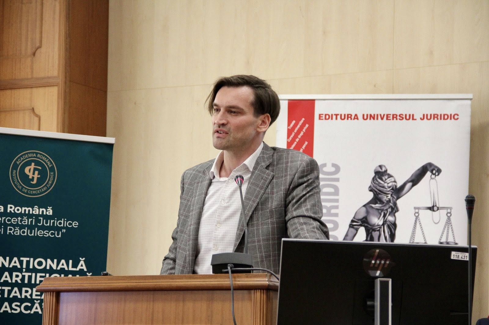 Universitățile Românești Integratează Inteligența Artificială: Un Pas Spre Viitorul Educației și Inovației București, România – Deputatul PNL Andrei Baciu a anunțat, în urma participării la prima Conferință Națională de AI în Cercetarea Românească, că universitățile din România fac pași concreți pentru a integra inteligența artificială (AI) în procesul de educație și inovare
