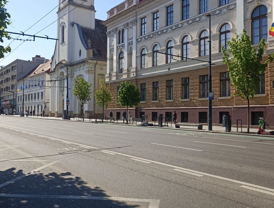 Soare la cluj: Maxime de 15 grade celsius